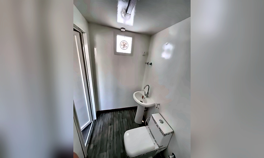 10_bathroom_toilet_sink